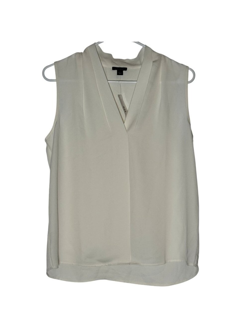 Ann Taylor Factory Sleeveless V-Neck Blouse Women's Size Small in Ivory NWT!